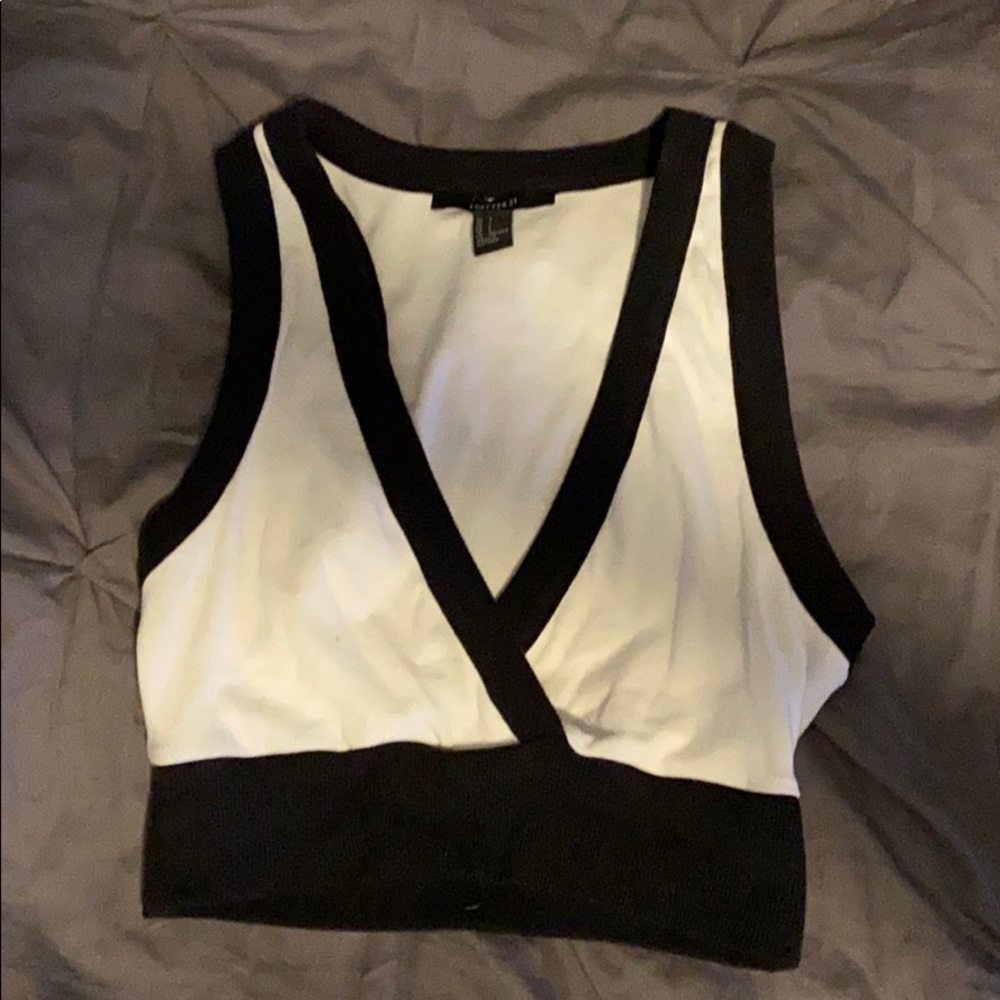 Low cut crop top